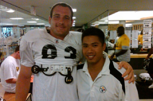 Jason Han getting his picture with Heath Miller
